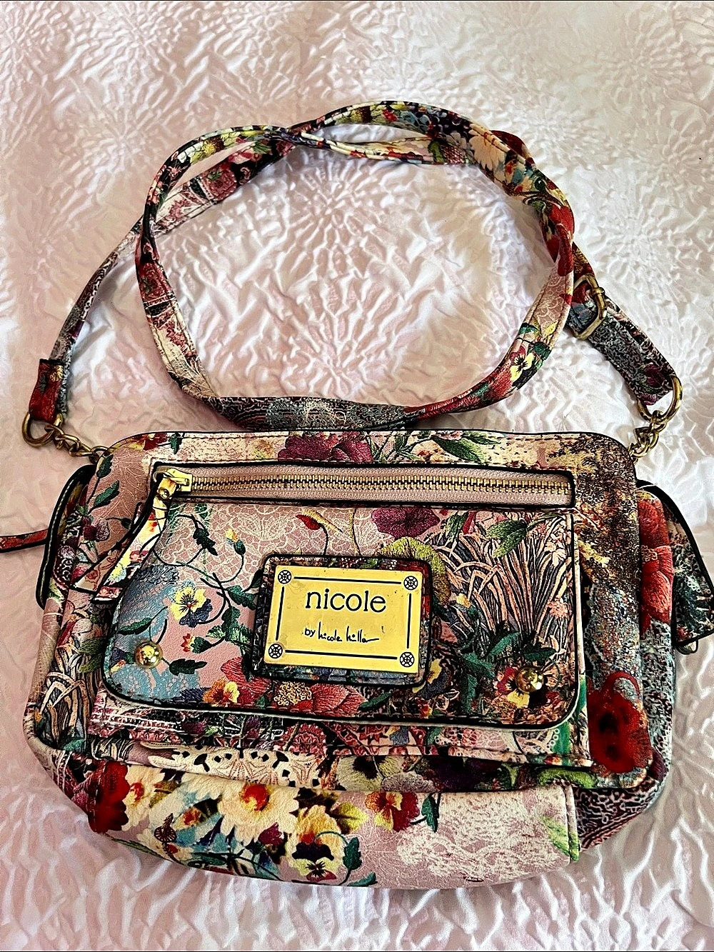 Nicole Lee Floral Crossbody Bag in Pink & Multicolor